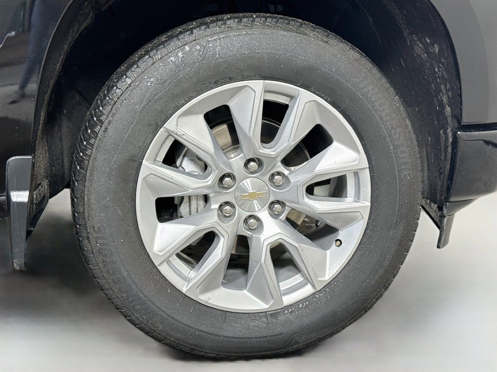 Used 2024 Chevrolet Silverado 1500 Custom RWD image 29