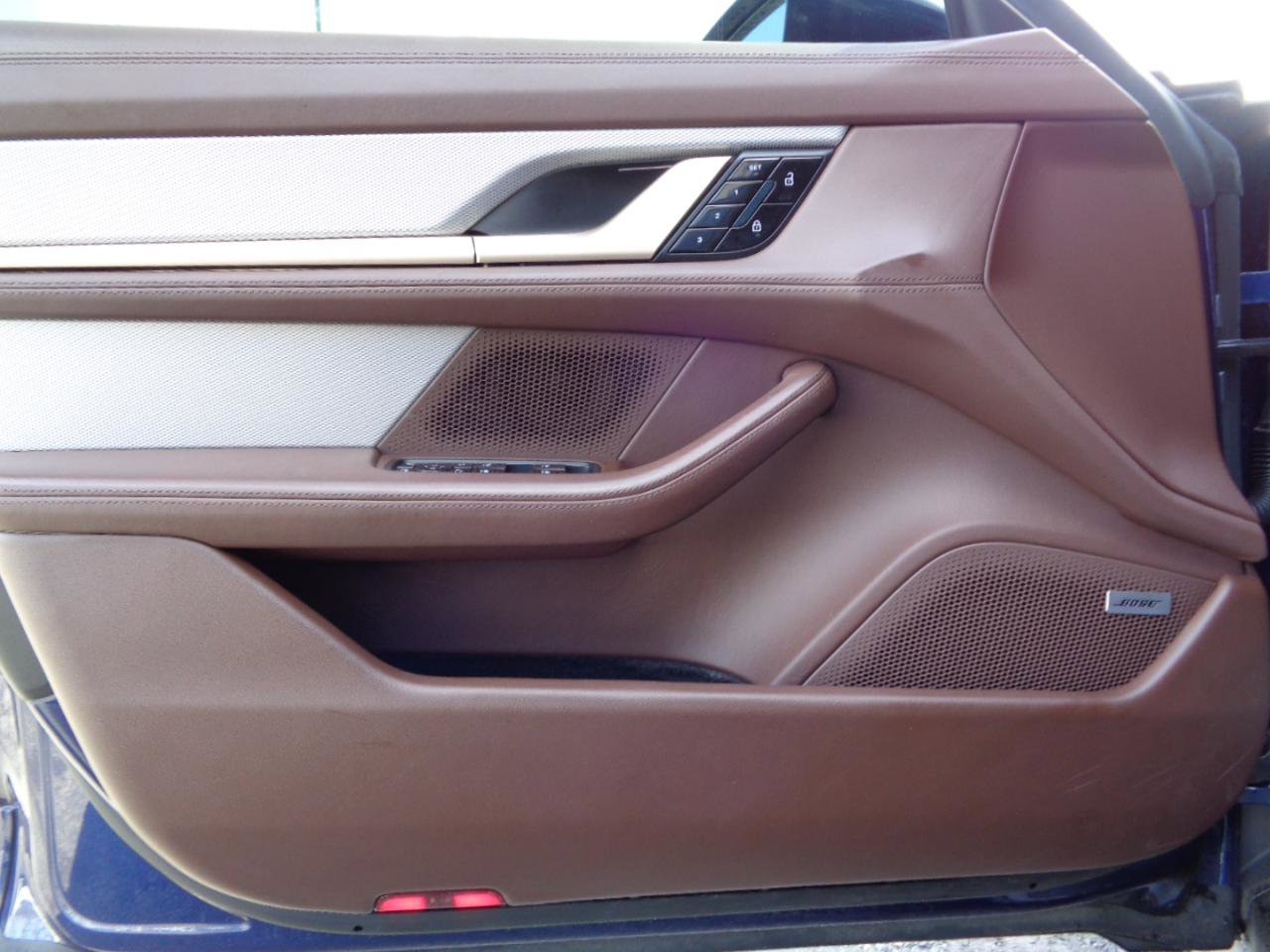 Used 2020 Porsche Taycan 4S image 15