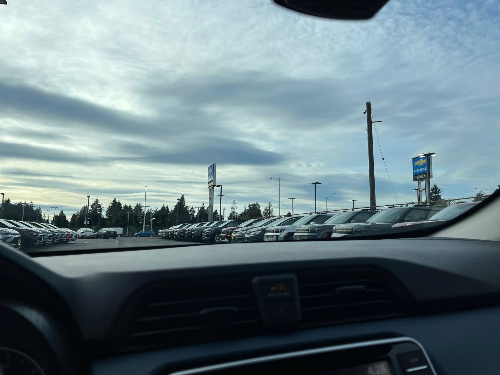 Used 2025 Nissan Versa SV FWD image 16