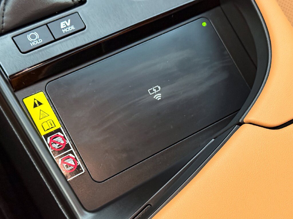 Certified 2024 Lexus ES 300h w/ Premium Package FWD image 24