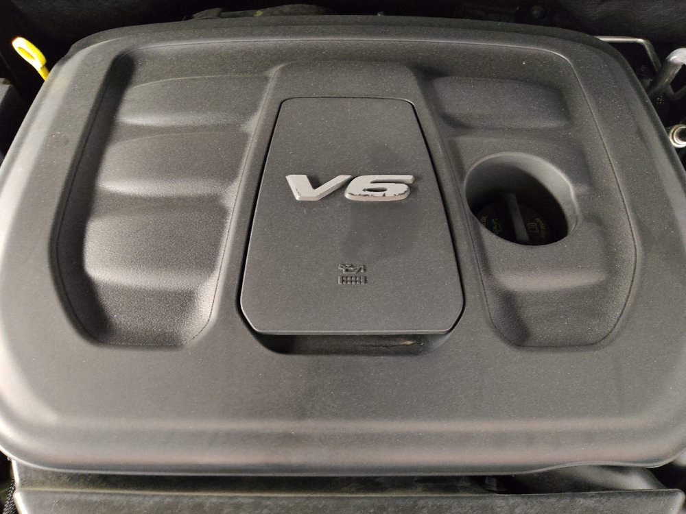 Used 2018 Jeep Grand Cherokee Laredo AWD/4WD image 30