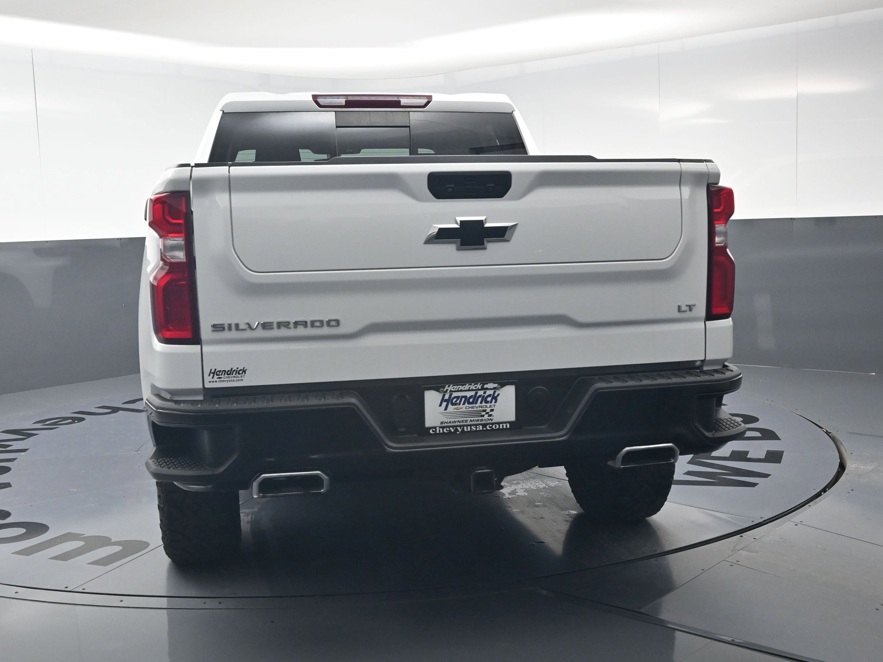 Used 2021 Chevrolet Silverado 1500 LT Trail Boss w/ Convenience Package II AWD/4WD image 8