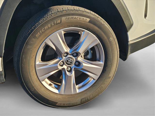 Used 2023 Toyota RAV4 XLE image 20
