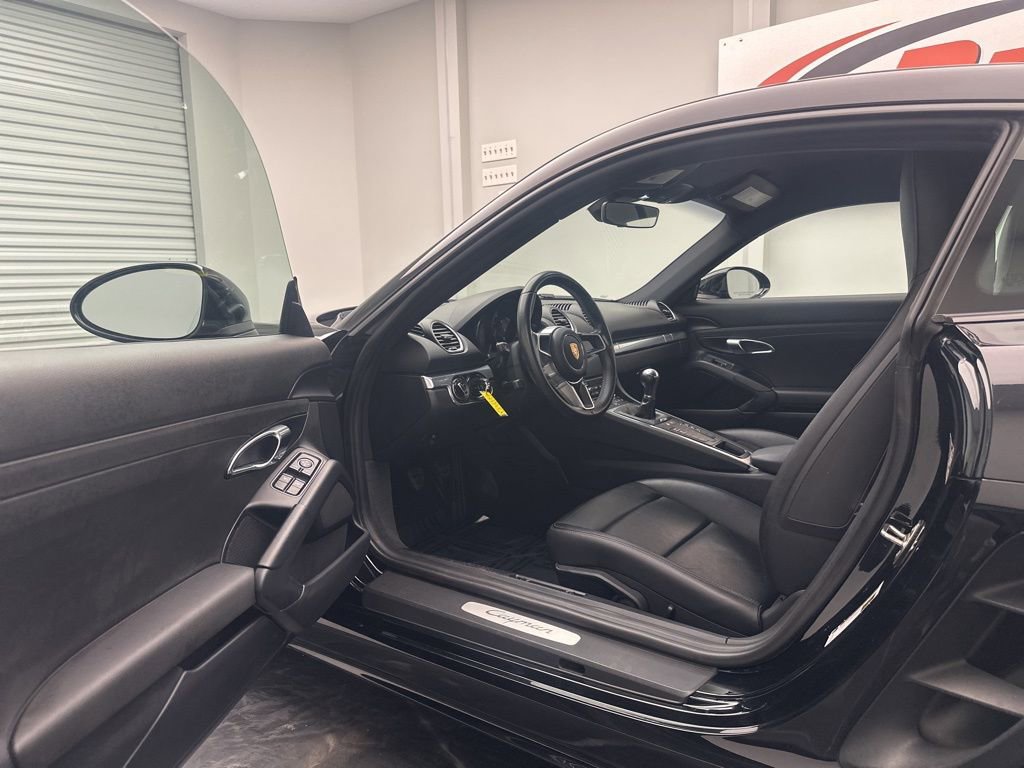 Used 2019 Porsche 718 Cayman image 5