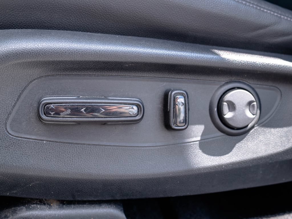Used 2025 Honda CR-V EX-L image 25