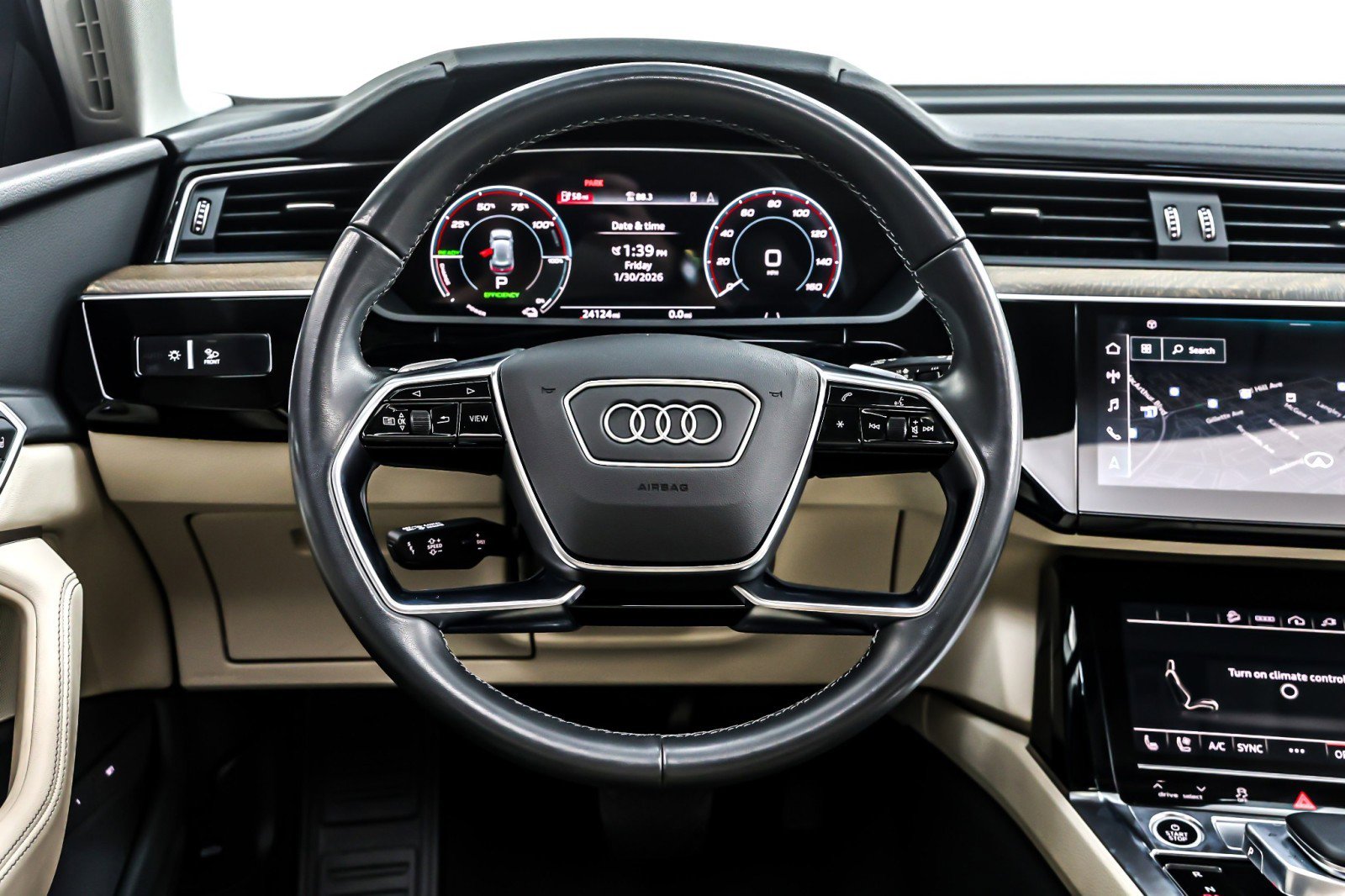 Used 2024 Audi Q8 e-tron Premium Plus w/ Premium Plus Package image 19