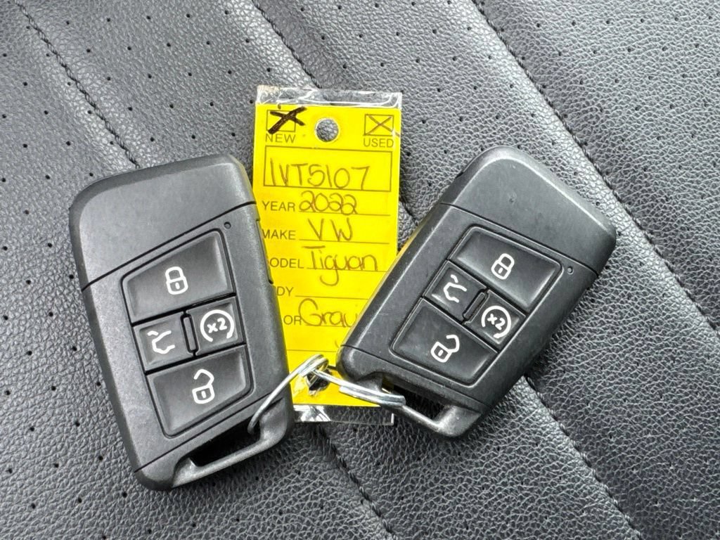 Used 2022 Volkswagen Tiguan SE R-Line AWD/4WD image 37