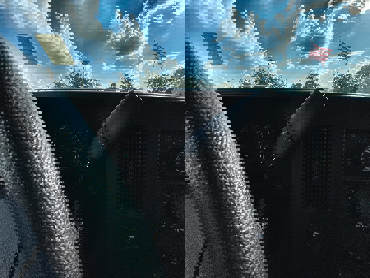 Used 2022 Chevrolet Express 3500 LS image 7