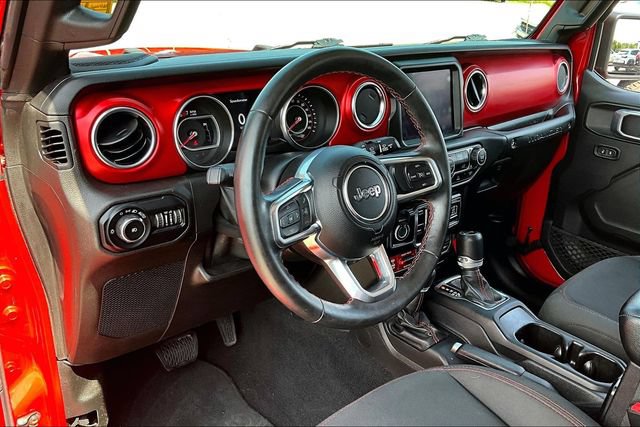 Used 2021 Jeep Wrangler Unlimited Rubicon w/ Dual Top Group AWD/4WD image 17
