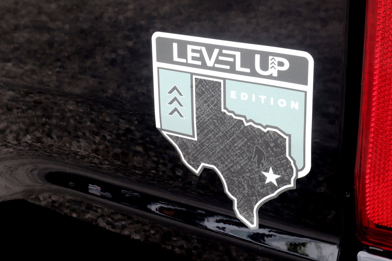 New 2025 Ford F150 XLT w/ Equipment Group 302A MID image 7