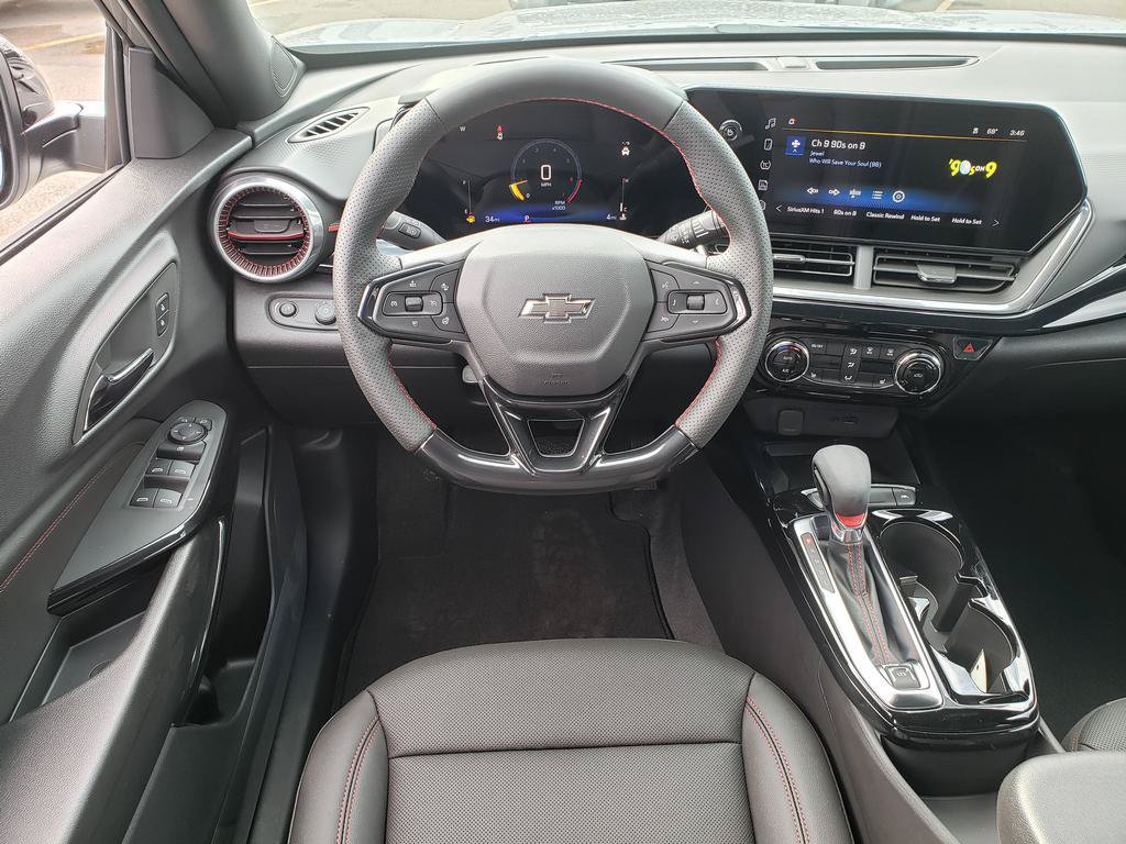 New 2026 Chevrolet Trax RS w/ Sunroof Package FWD image 19