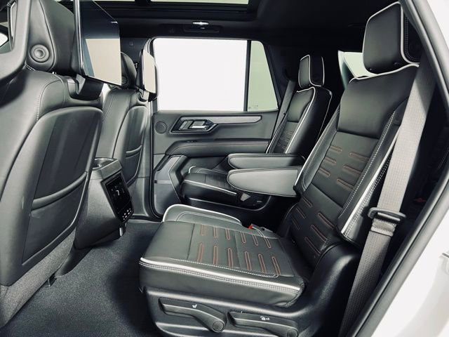 Used 2025 GMC Yukon AT4 Ultimate image 10