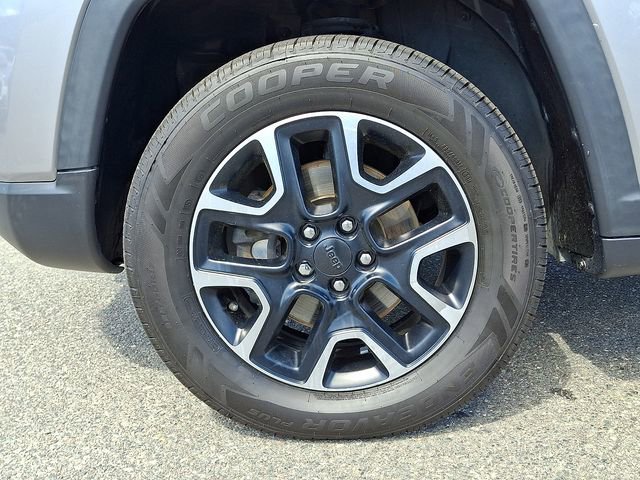 Used 2019 Jeep Compass Trailhawk w/ Cold Weather Group image 8