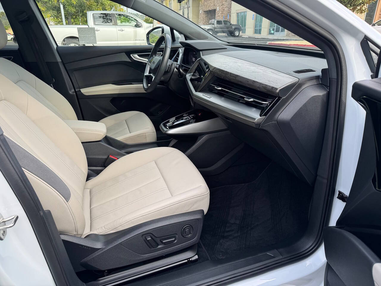 Used 2024 Audi Q4 e-tron Premium Plus w/ Premium Plus AWD/4WD image 13