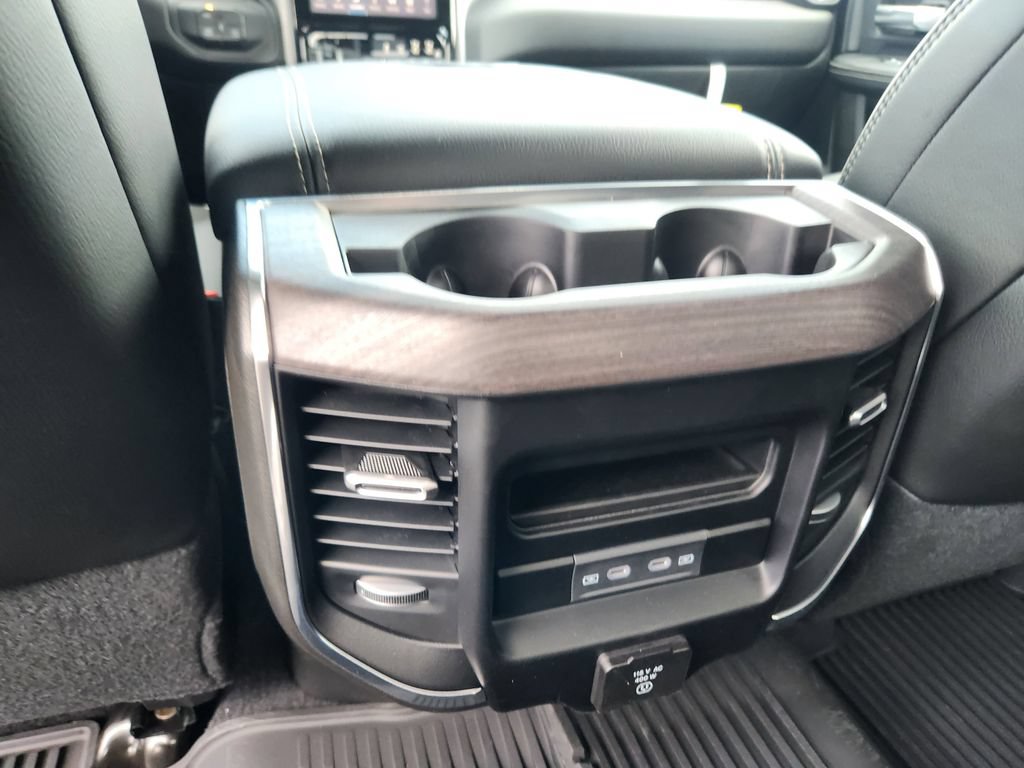 New 2026 RAM 2500 Laramie w/ Night Edition AWD/4WD image 32
