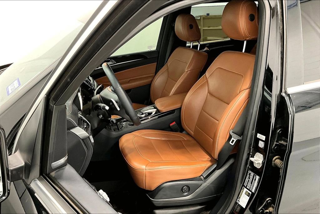 Used 2017 Mercedes-Benz GLS 450 4MATIC image 33