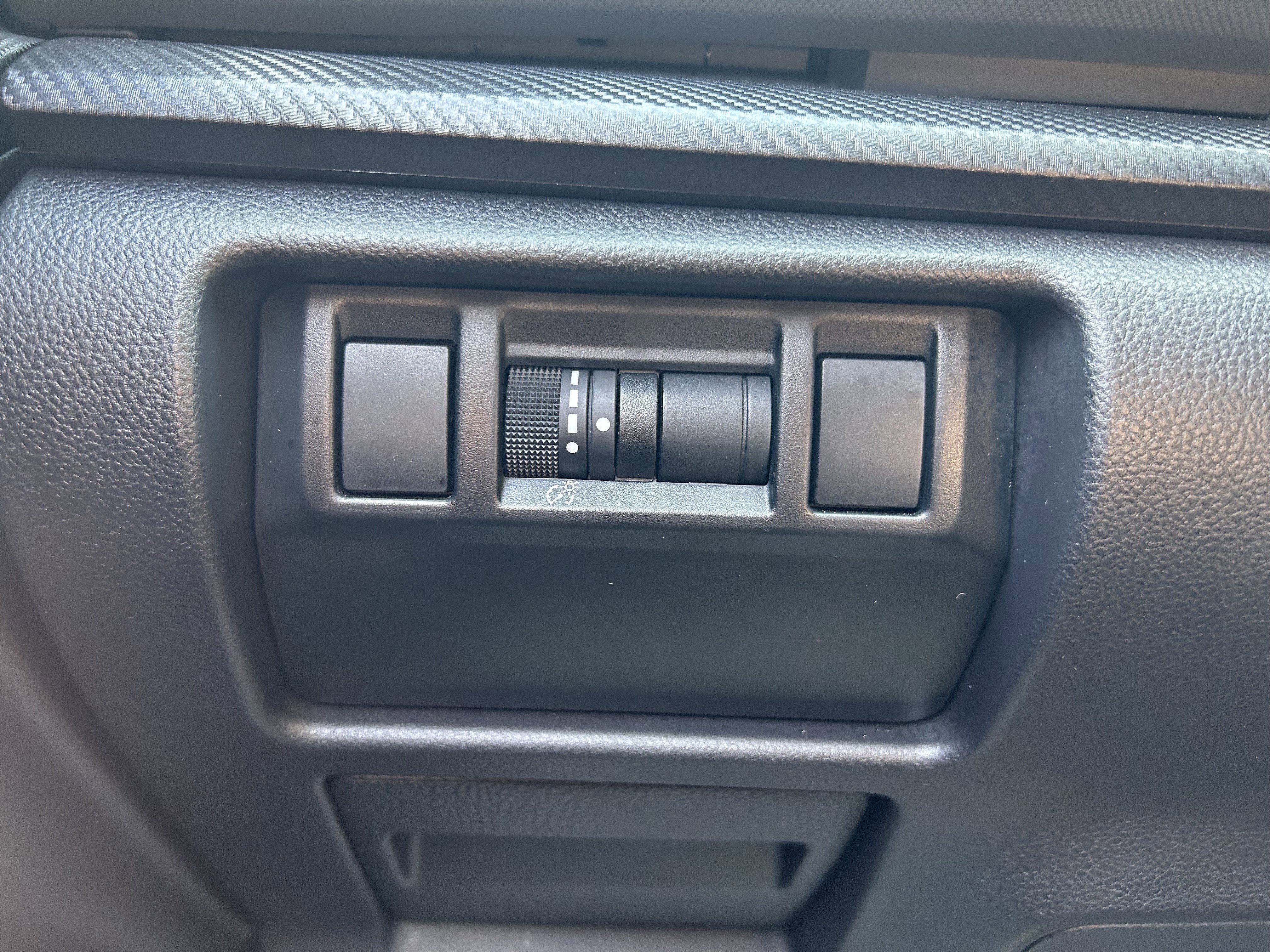 Certified 2025 Subaru Crosstrek 2.5i Sport AWD/4WD image 18