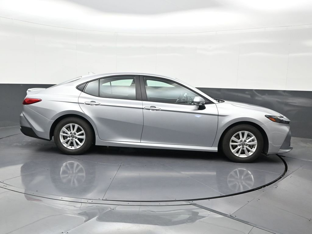 Used 2025 Toyota Camry LE w/ Convenience Package FWD image 7
