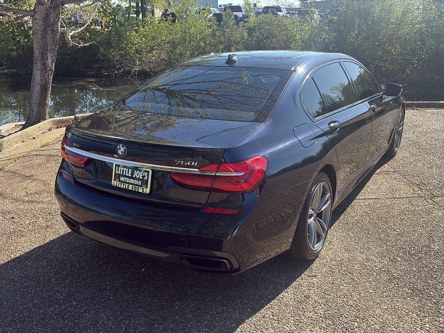 Used 2018 BMW 750i xDrive AWD/4WD image 5