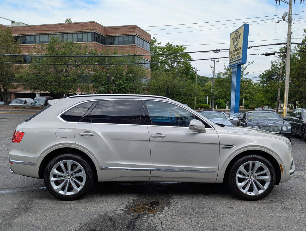 Used 2020 Bentley Bentayga AWD/4WD image 6