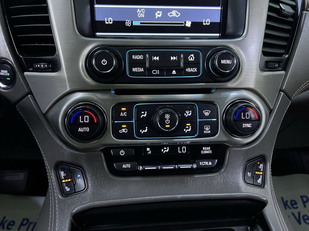 Used 2020 GMC Yukon Denali w/ Denali Premium Package AWD/4WD image 24