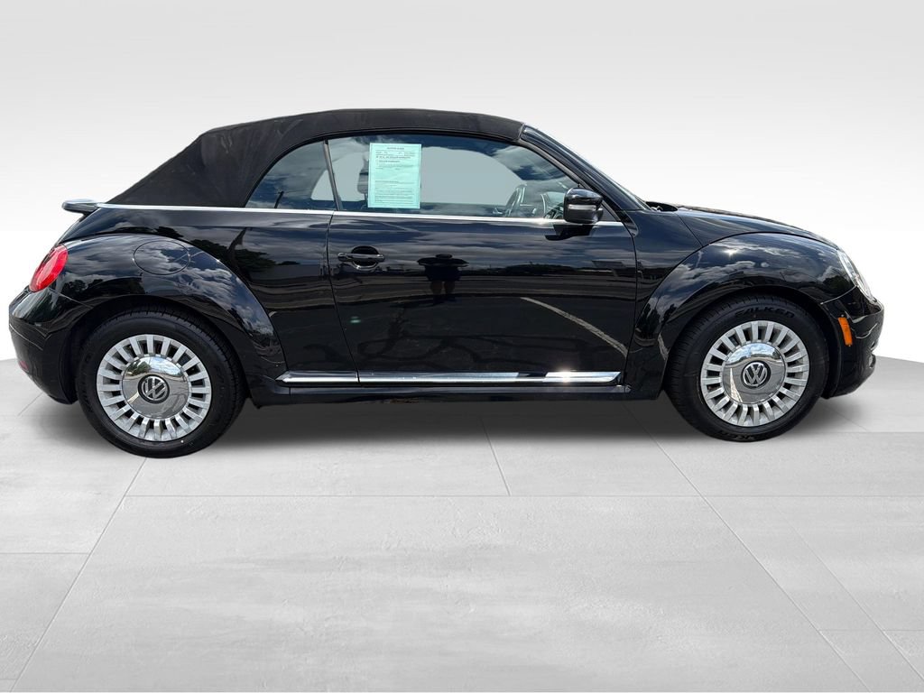 Used 2013 Volkswagen Beetle 2.5 FWD image 6