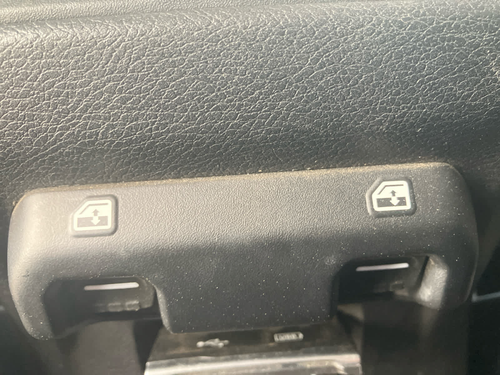 Used 2020 Jeep Wrangler Unlimited Sahara AWD/4WD image 31