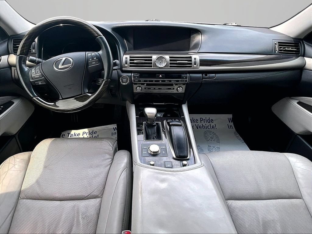 Used 2014 Lexus LS 460 AWD w/ Comfort Package image 16