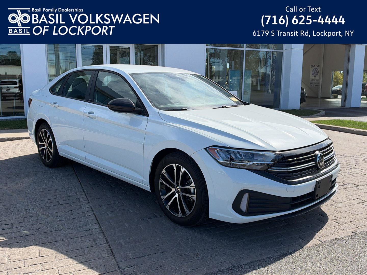 Used 2024 Volkswagen Jetta Sport FWD image 1