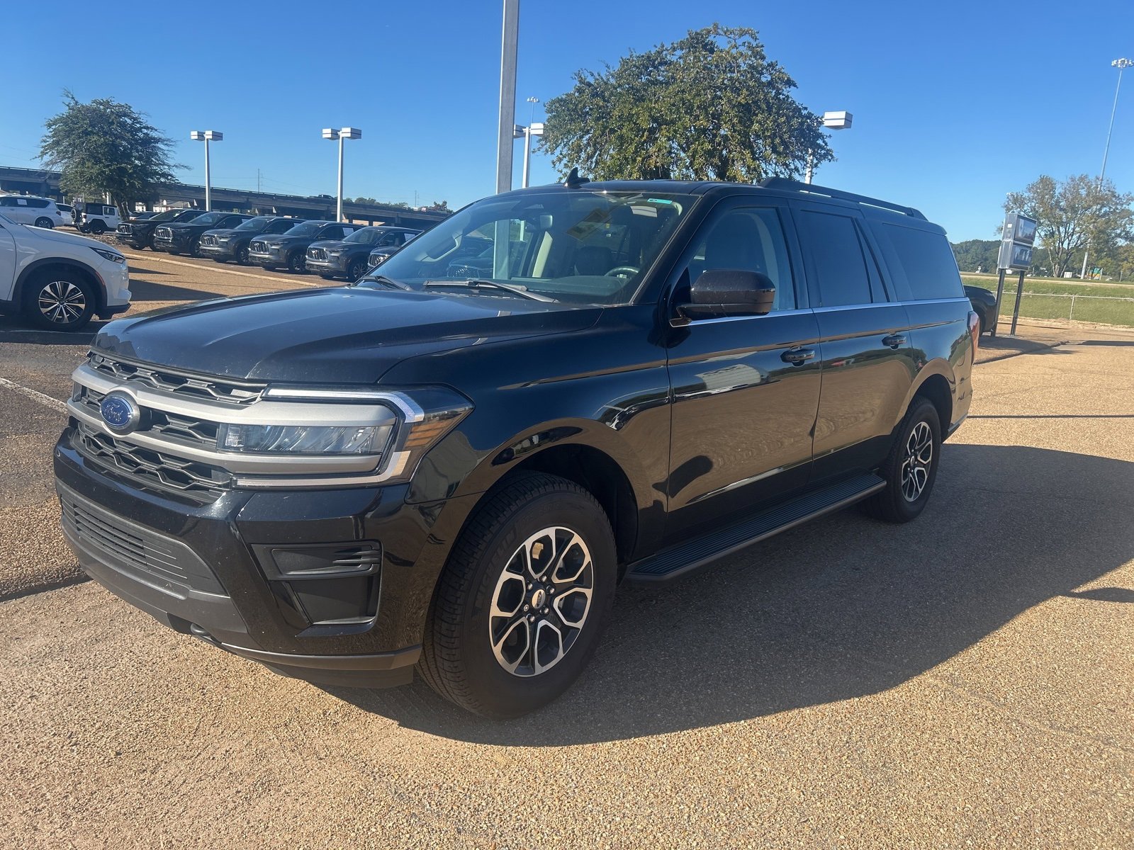 Used 2024 Ford Expedition Max XLT