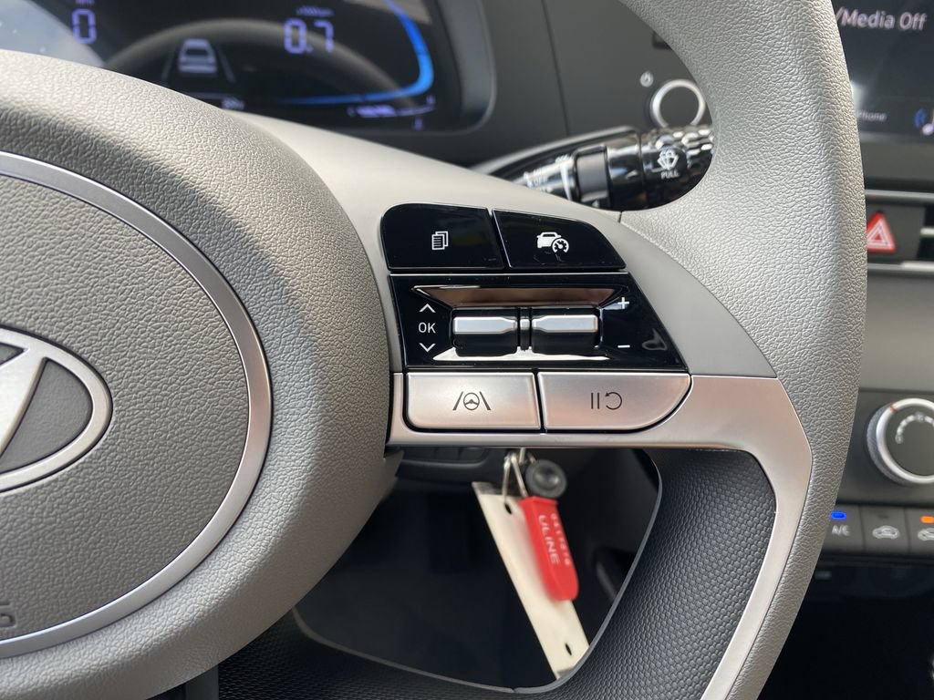 New 2026 Hyundai Elantra SE FWD image 21