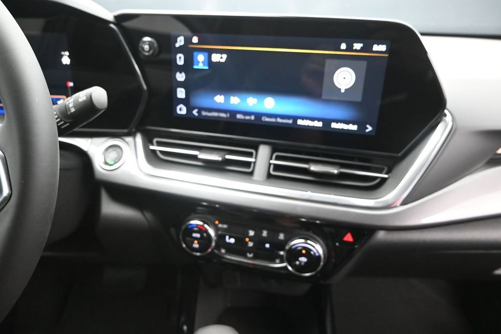 New 2026 Chevrolet Trax ACTIV w/ Driver Confidence Package FWD image 27