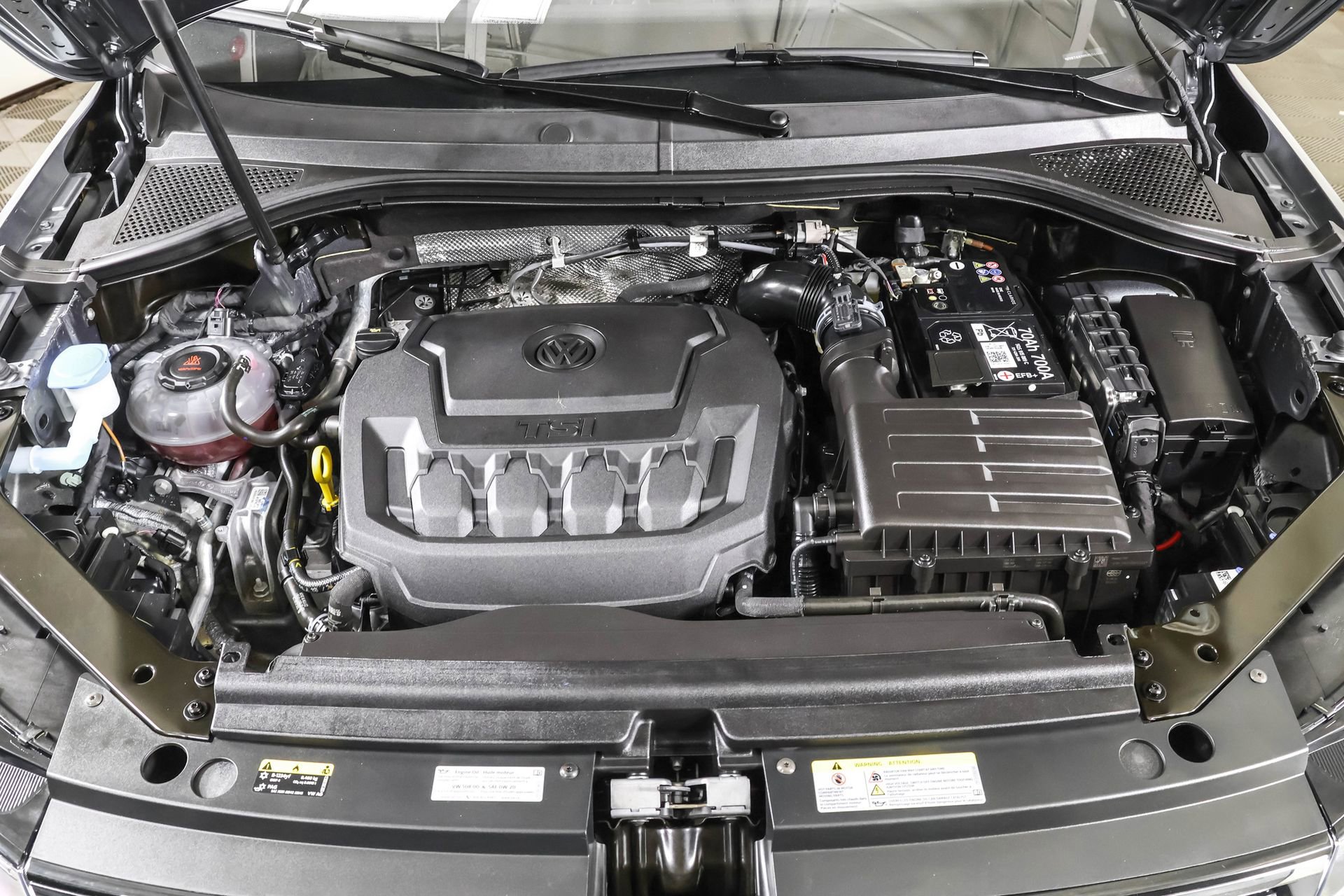 Used 2024 Volkswagen Tiguan Wolfsburg Edition image 46