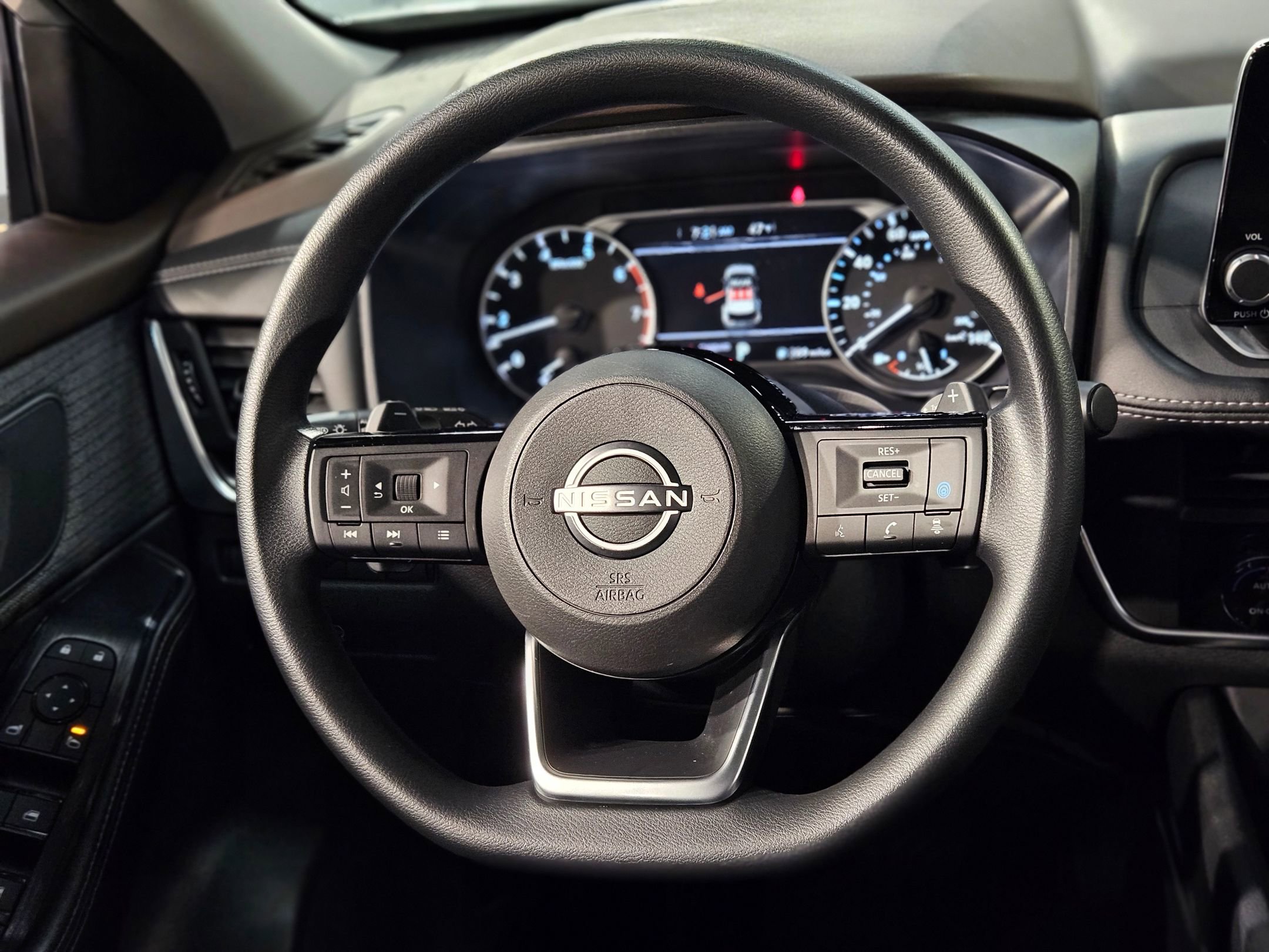 Used 2023 Nissan Rogue SV image 26