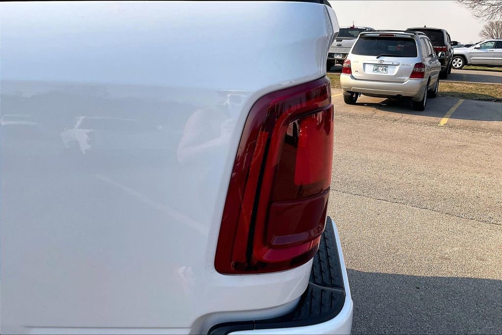 Used 2025 RAM 2500 Laramie AWD/4WD image 27