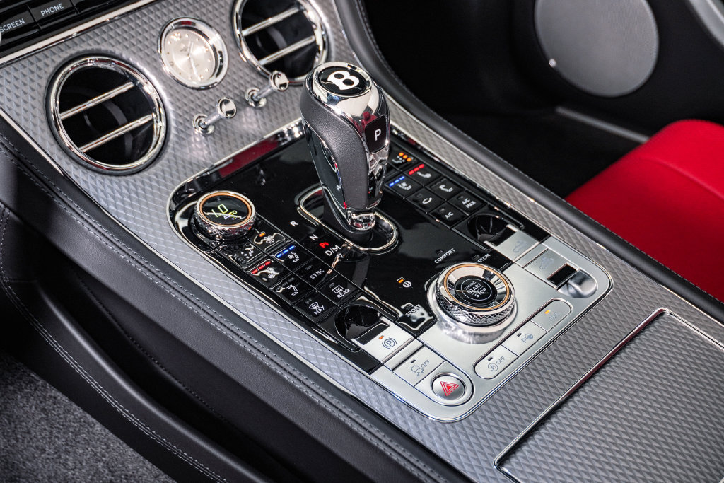 Used 2022 Bentley Continental GT AWD/4WD image 32