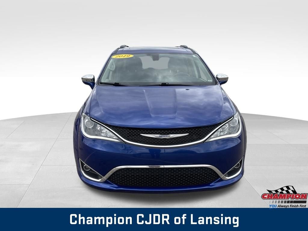 Used 2019 Chrysler Pacifica Limited FWD image 19