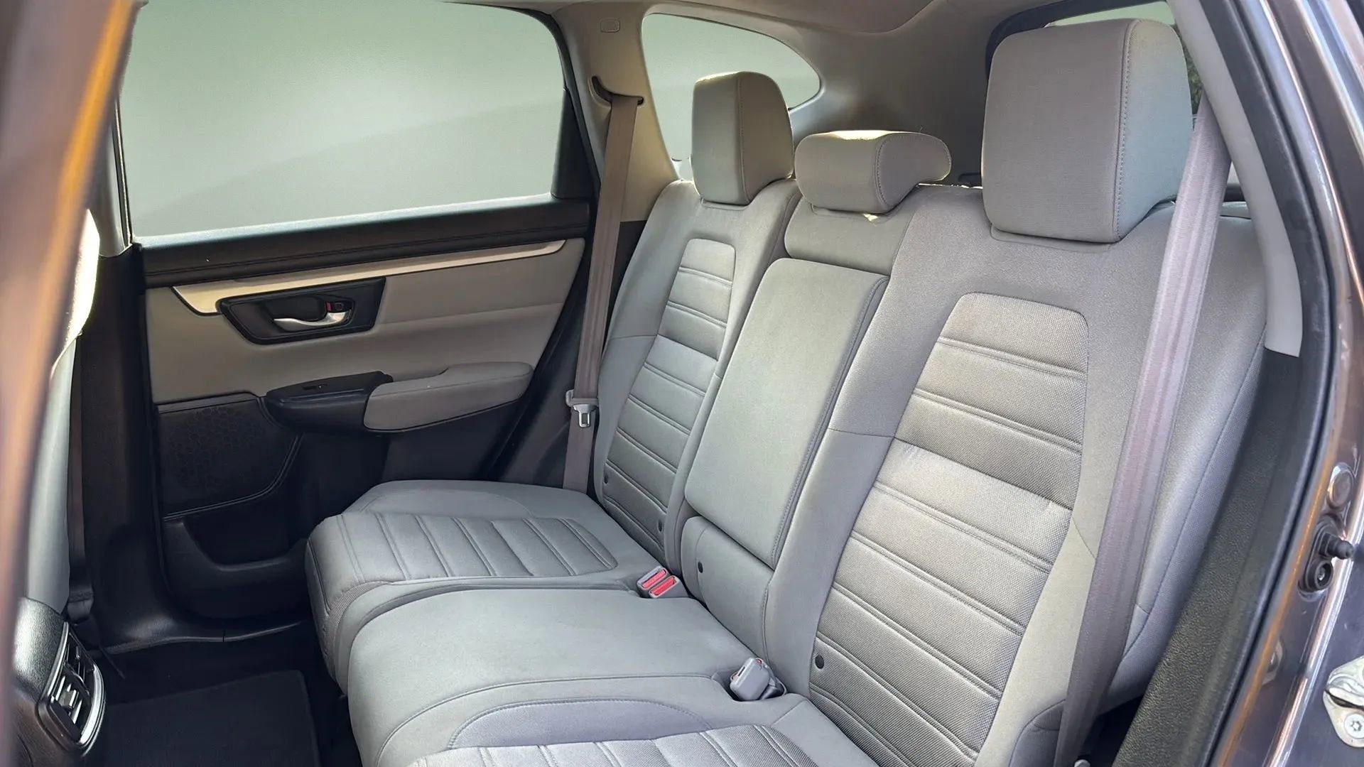 Used 2017 Honda CR-V LX image 29