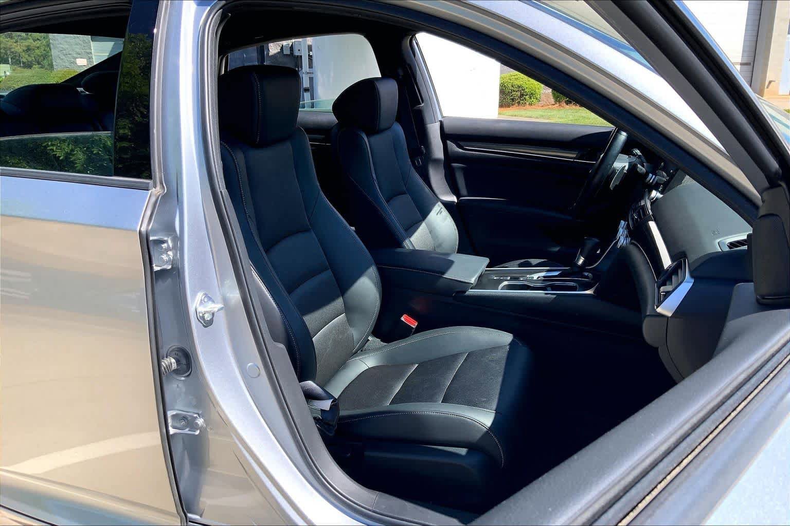 Used 2022 Honda Accord Sport image 9