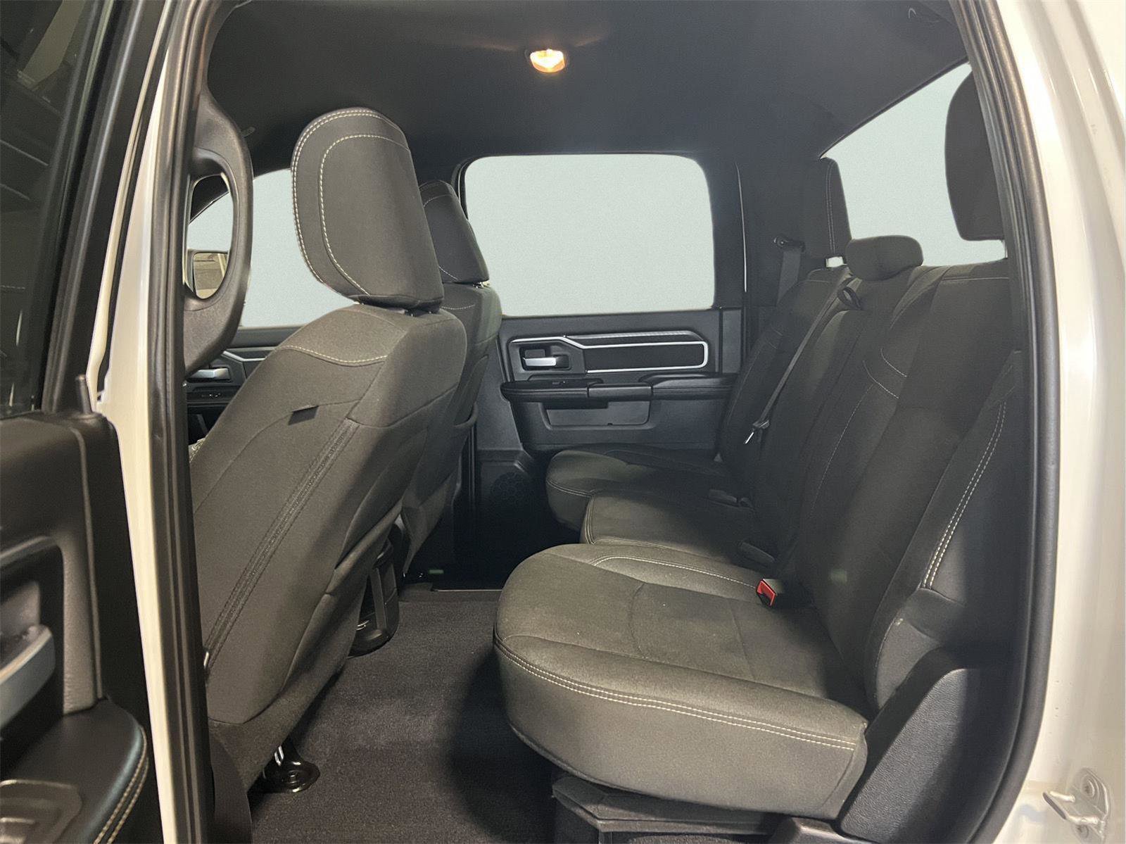 Used 2025 RAM 3500 Big Horn image 15