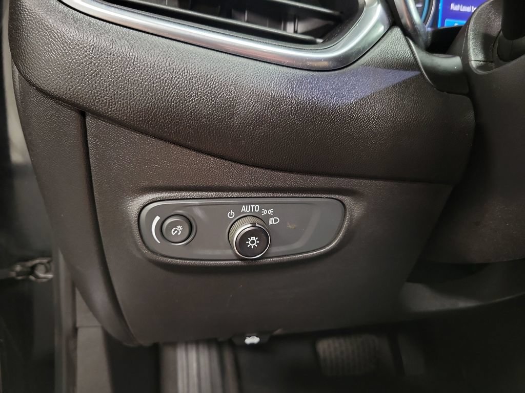 Used 2022 Chevrolet Equinox LT w/ Driver Convenience Package FWD image 26