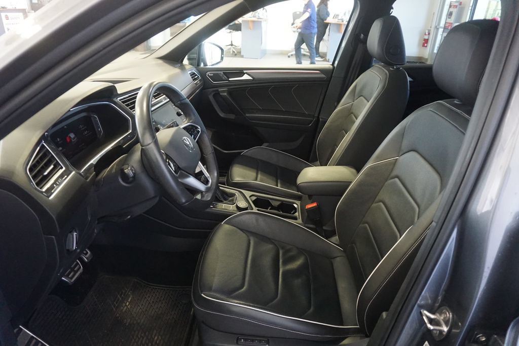Used 2022 Volkswagen Tiguan SEL R-Line AWD/4WD image 21