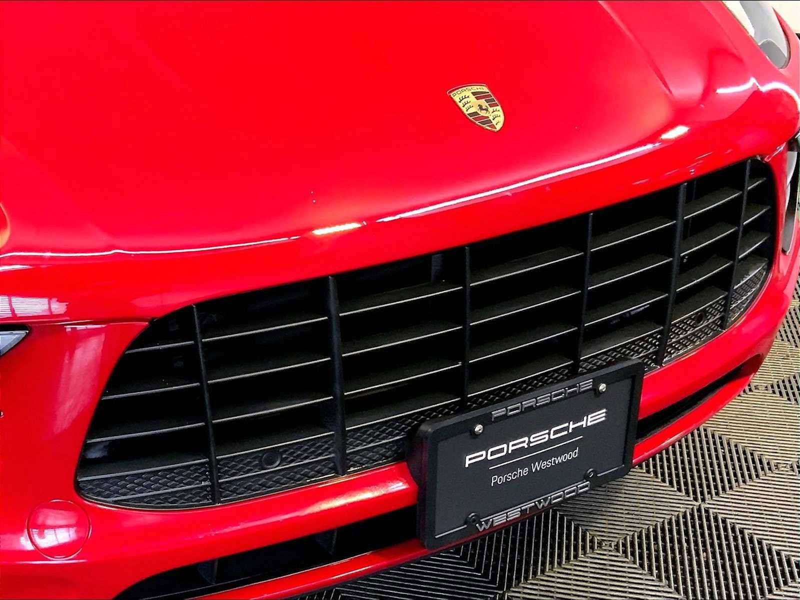 Certified 2017 Porsche Macan image 34