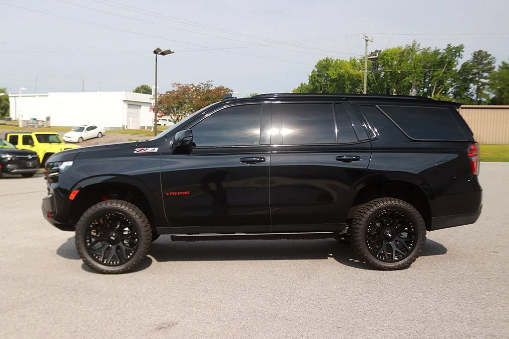 Used 2023 Chevrolet Tahoe Z71 w/ Luxury Package AWD/4WD image 4