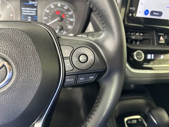 Used 2023 Toyota Corolla SE image 16