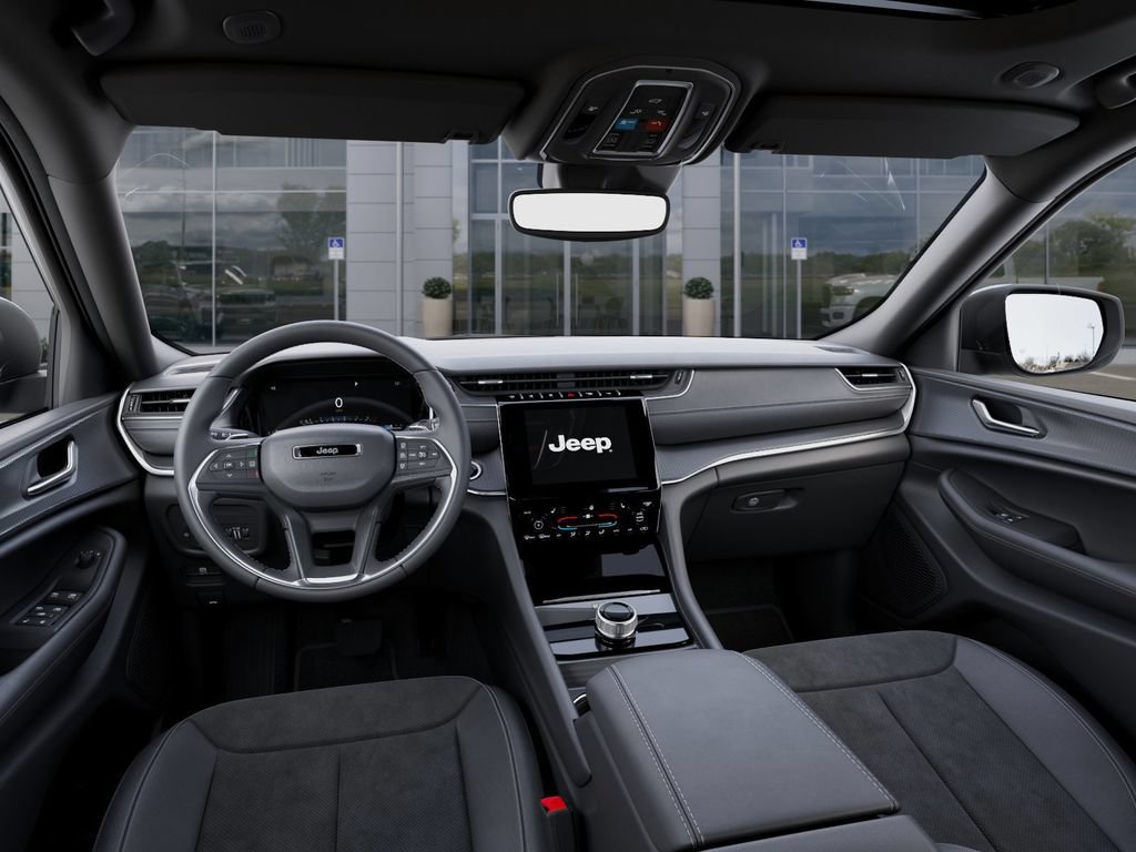 New 2025 Jeep Grand Cherokee 4WD image 14