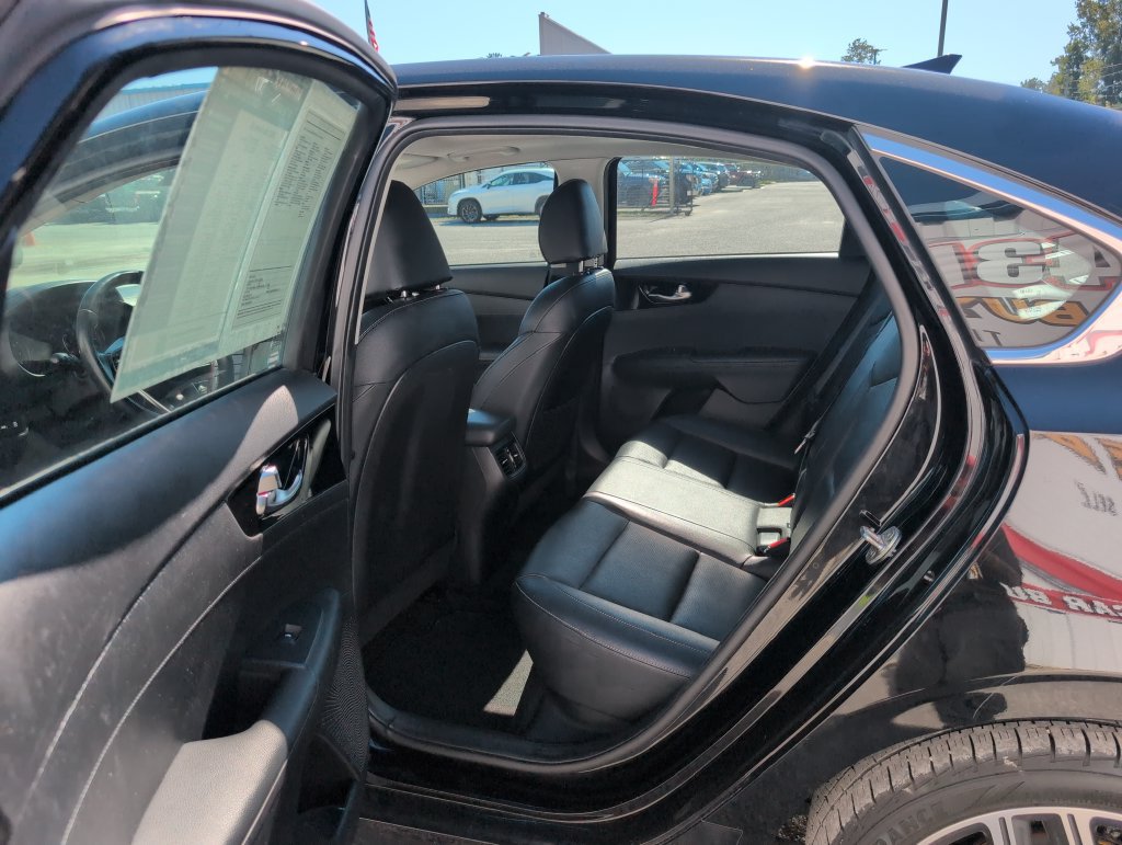 Used 2021 Kia Forte EX FWD image 11
