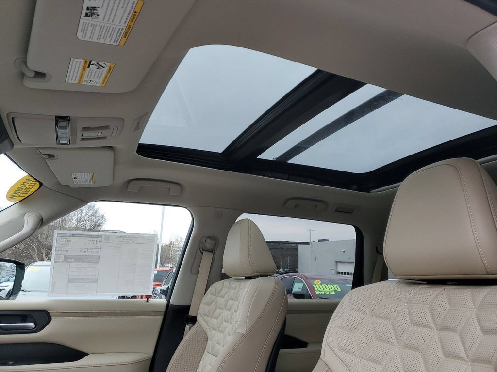 New 2026 Nissan Armada Platinum AWD/4WD image 17