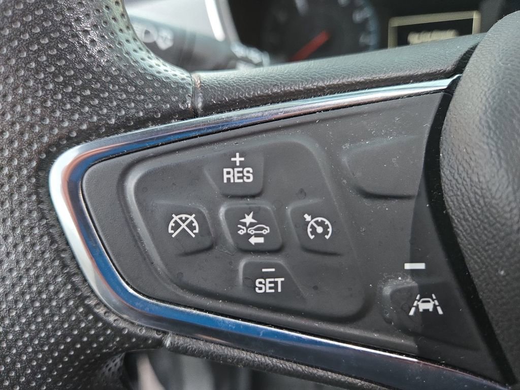 Used 2020 Chevrolet Equinox LS w/ LS Convenience Package image 16