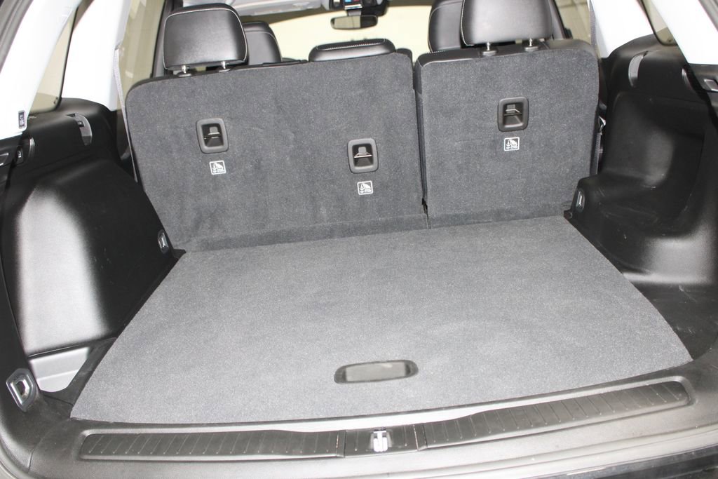 Used 2023 Jeep Grand Cherokee Limited image 27